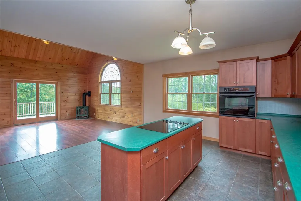 15 Sunny View Drive Lancaster NH 03584