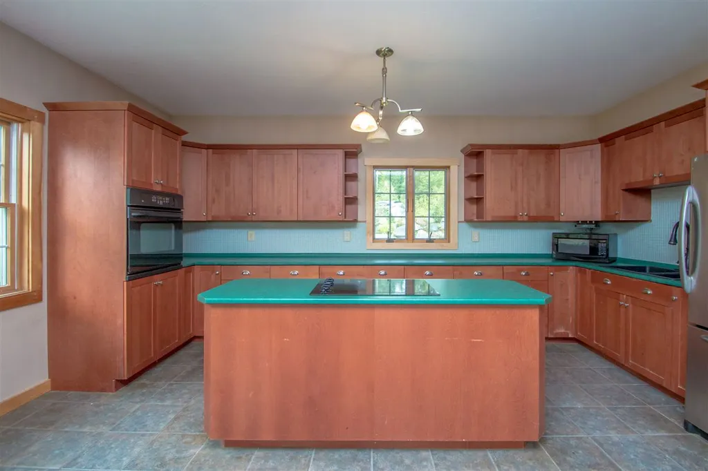 15 Sunny View Drive Lancaster NH 03584