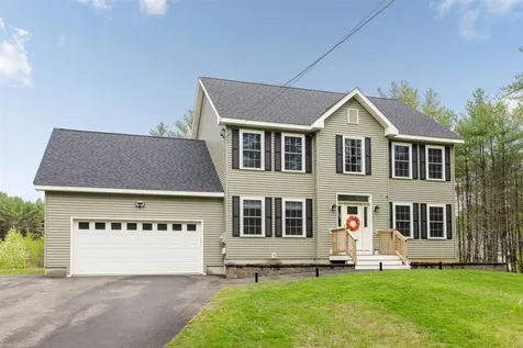907 Stockbridge Corner Road Alton NH 03809