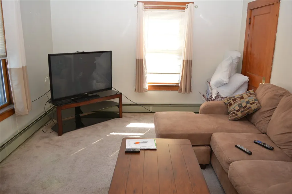 13 Fairview Avenue Lebanon NH 03766