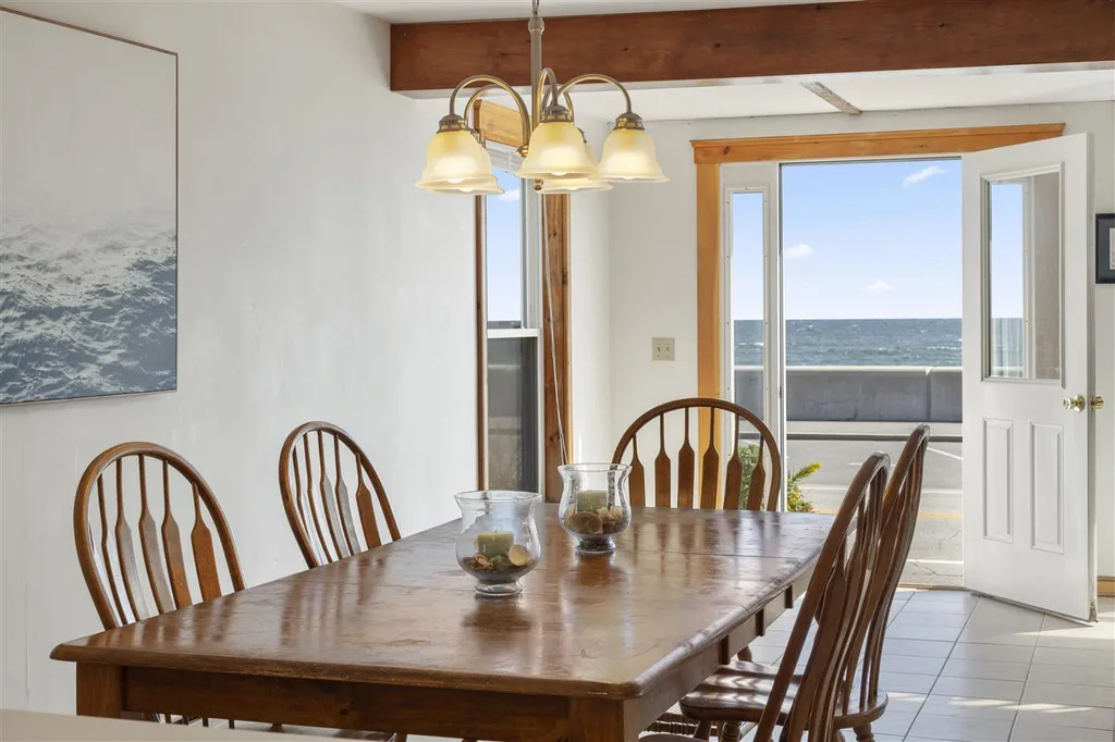 817 Ocean Boulevard Hampton NH 03842