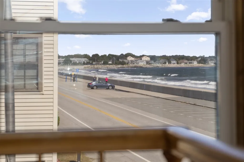 817 Ocean Boulevard Hampton NH 03842