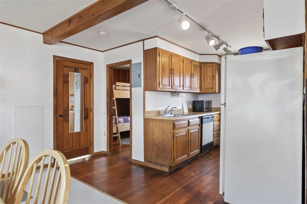817 Ocean Boulevard Hampton NH 03842