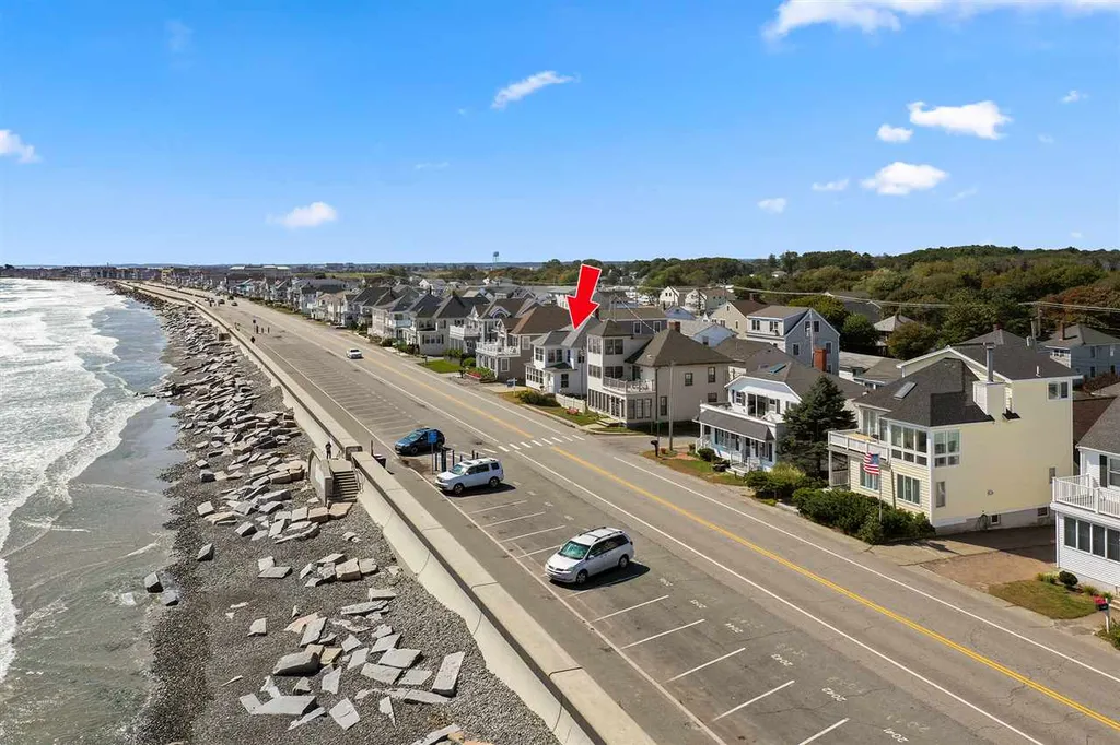 817 Ocean Boulevard Hampton NH 03842