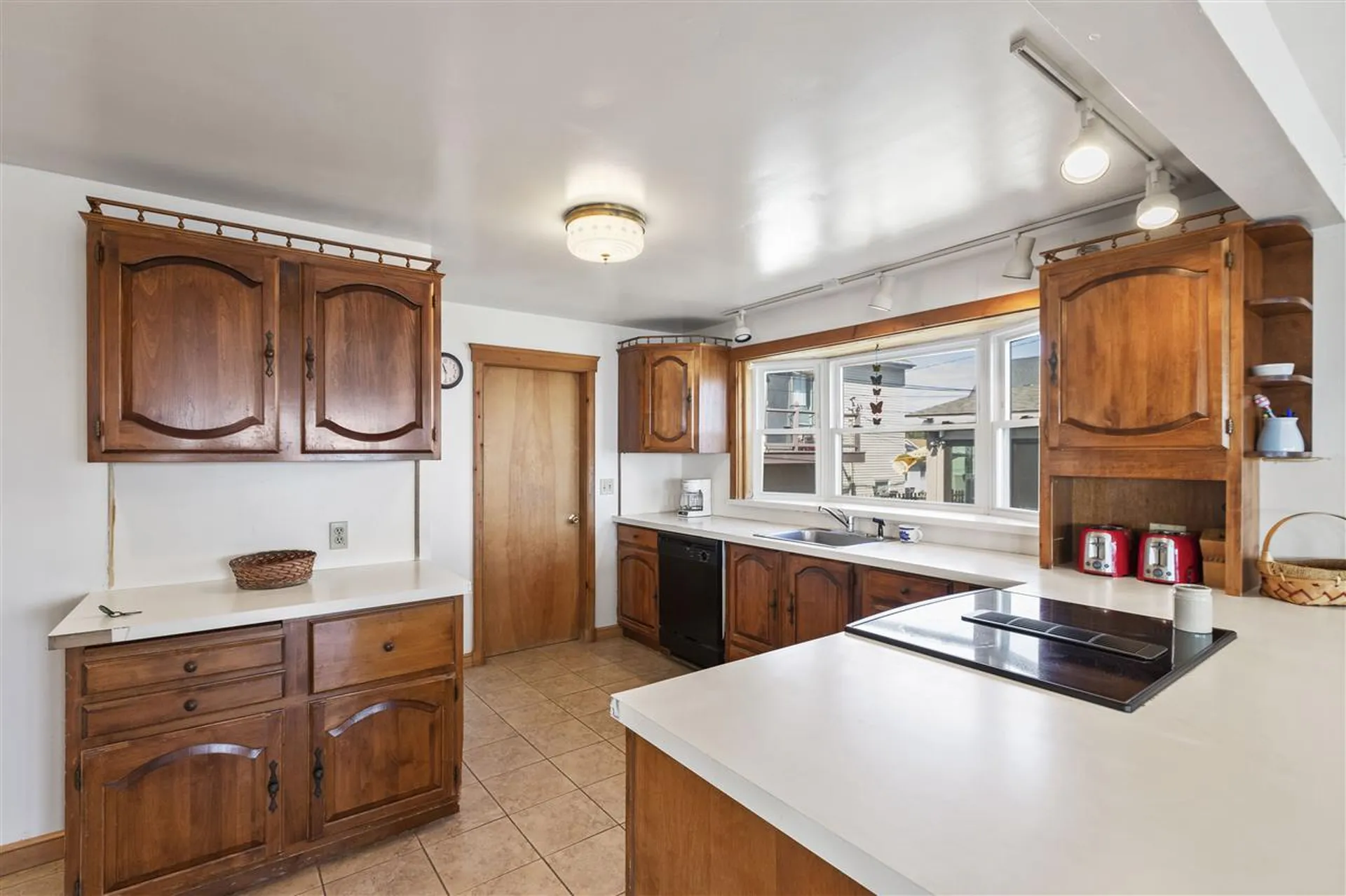 817 Ocean Boulevard Hampton NH 03842