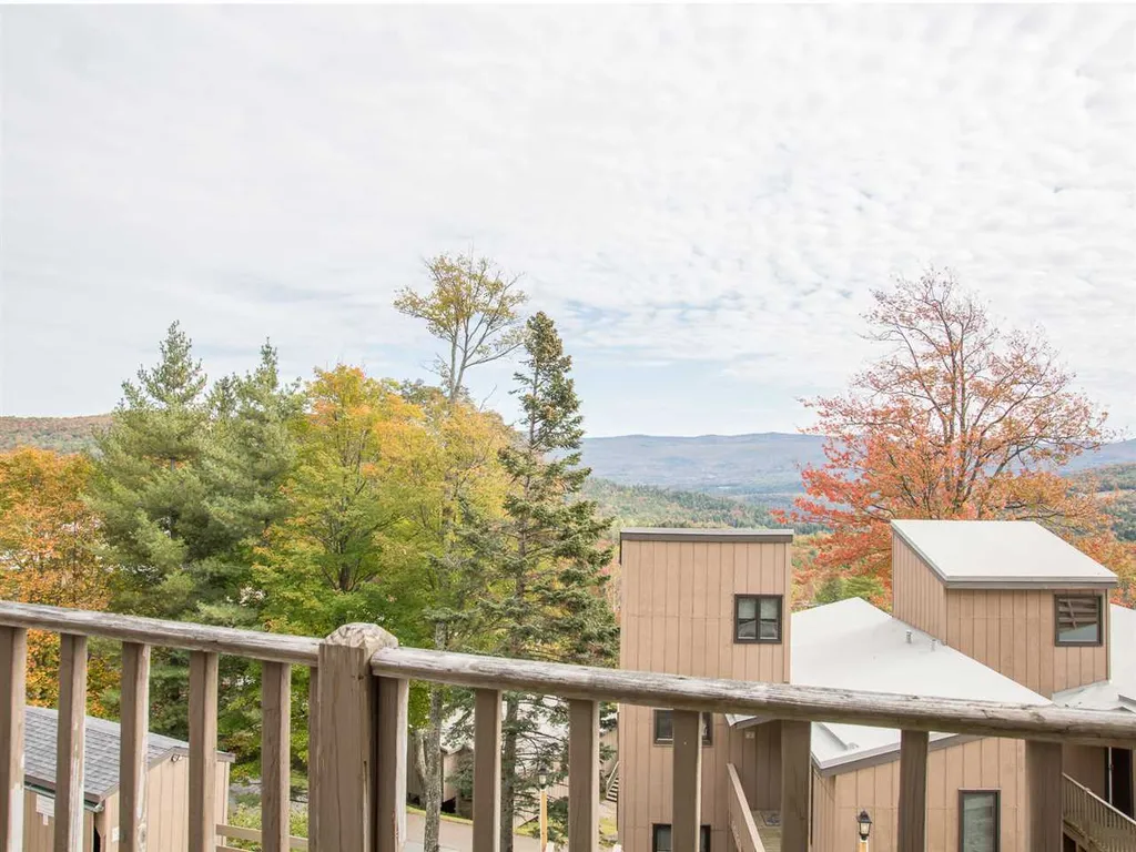 50 Hobbit Road Warren VT 05674