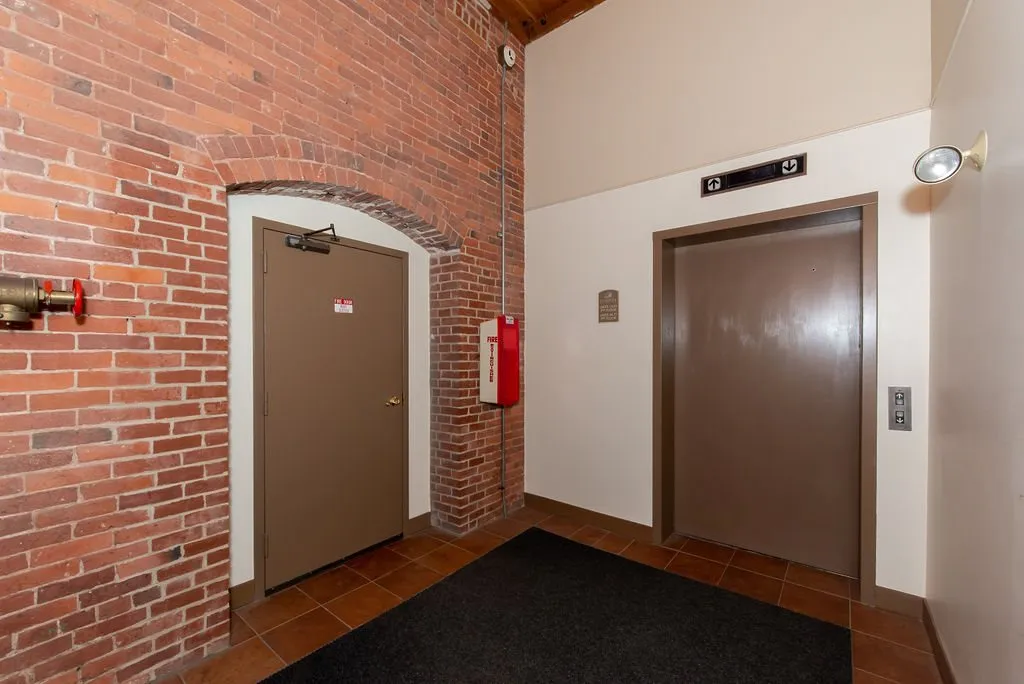125 Main Street Newmarket NH 03857