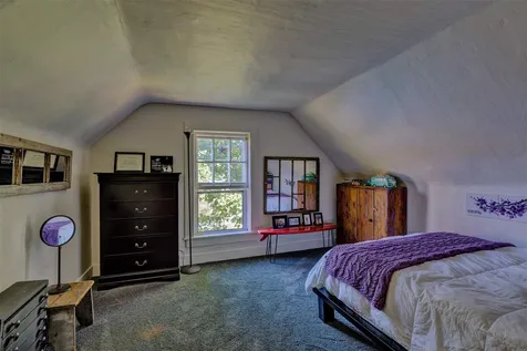 64 Goose Hole Road New London NH 03257