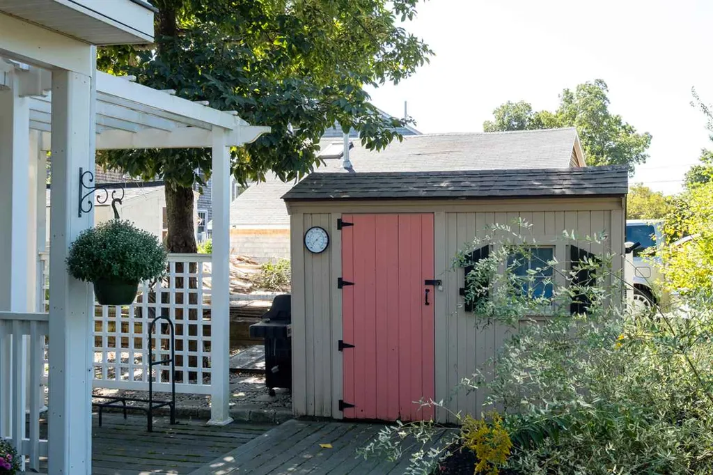 1 Hemlock Street Hampton NH 03842