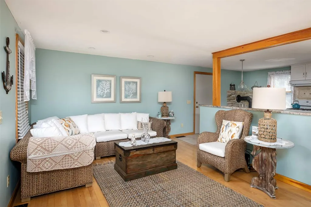 1 Hemlock Street Hampton NH 03842