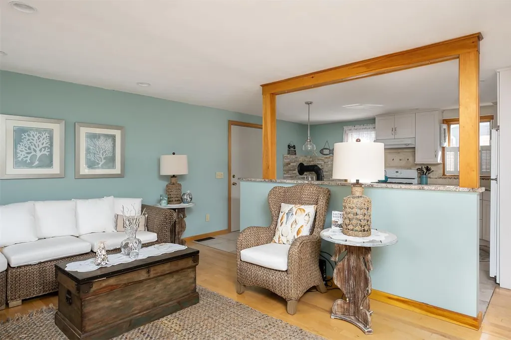 1 Hemlock Street Hampton NH 03842