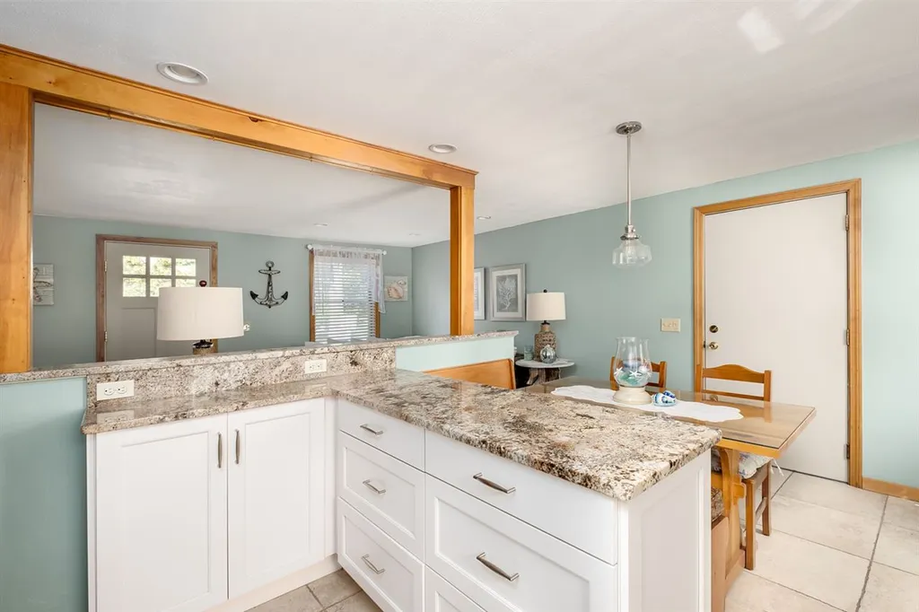 1 Hemlock Street Hampton NH 03842