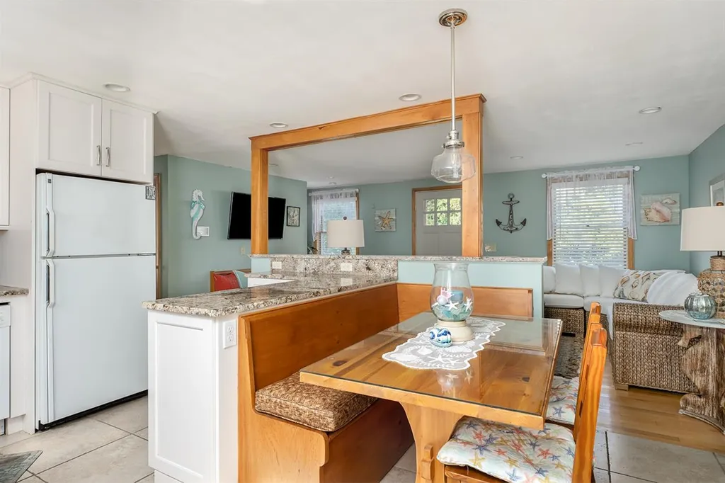 1 Hemlock Street Hampton NH 03842
