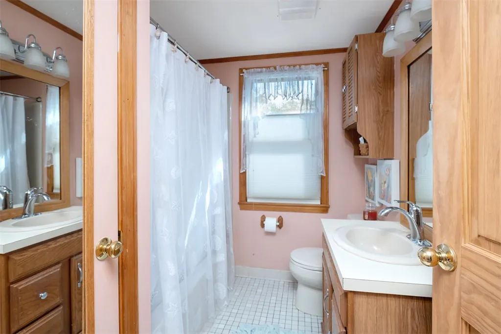 1 Hemlock Street Hampton NH 03842