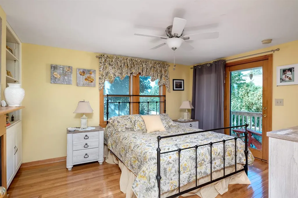 1 Hemlock Street Hampton NH 03842