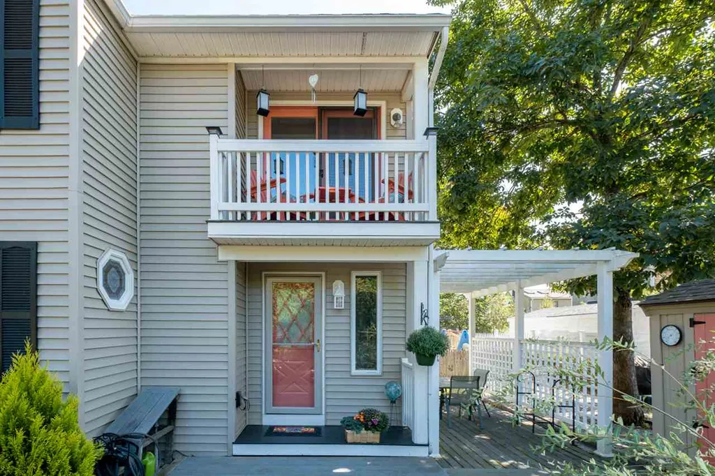 1 Hemlock Street Hampton NH 03842