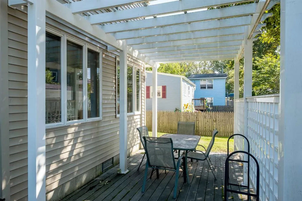 1 Hemlock Street Hampton NH 03842