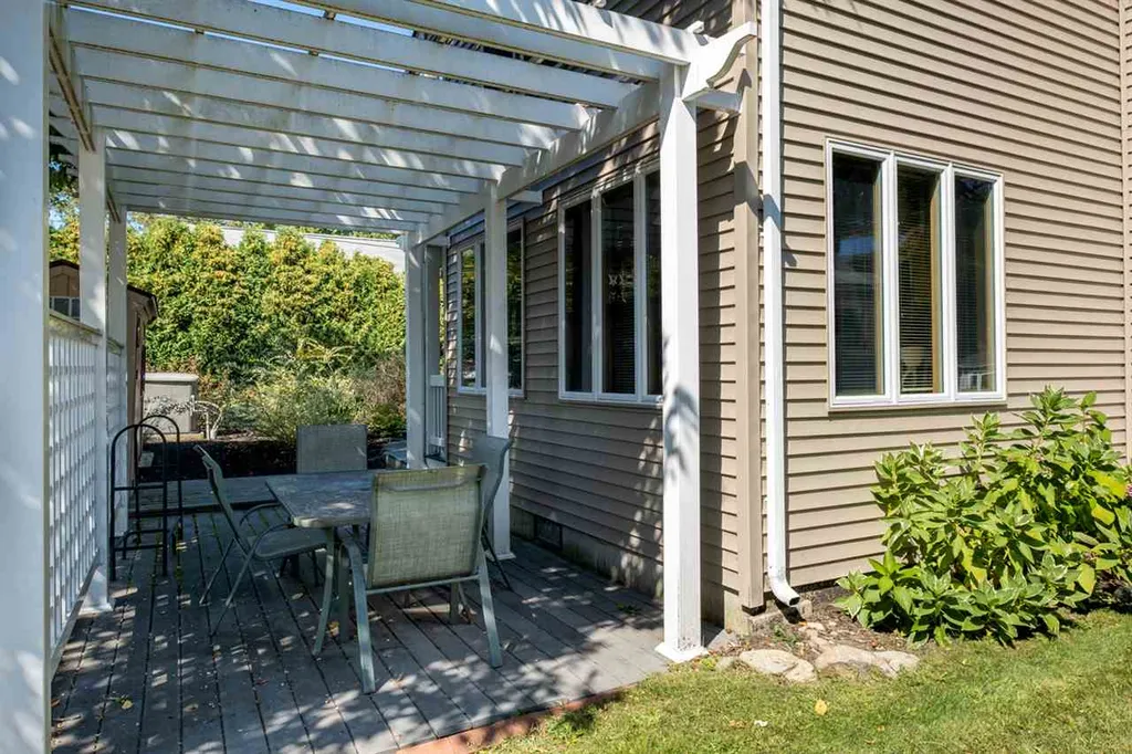 1 Hemlock Street Hampton NH 03842