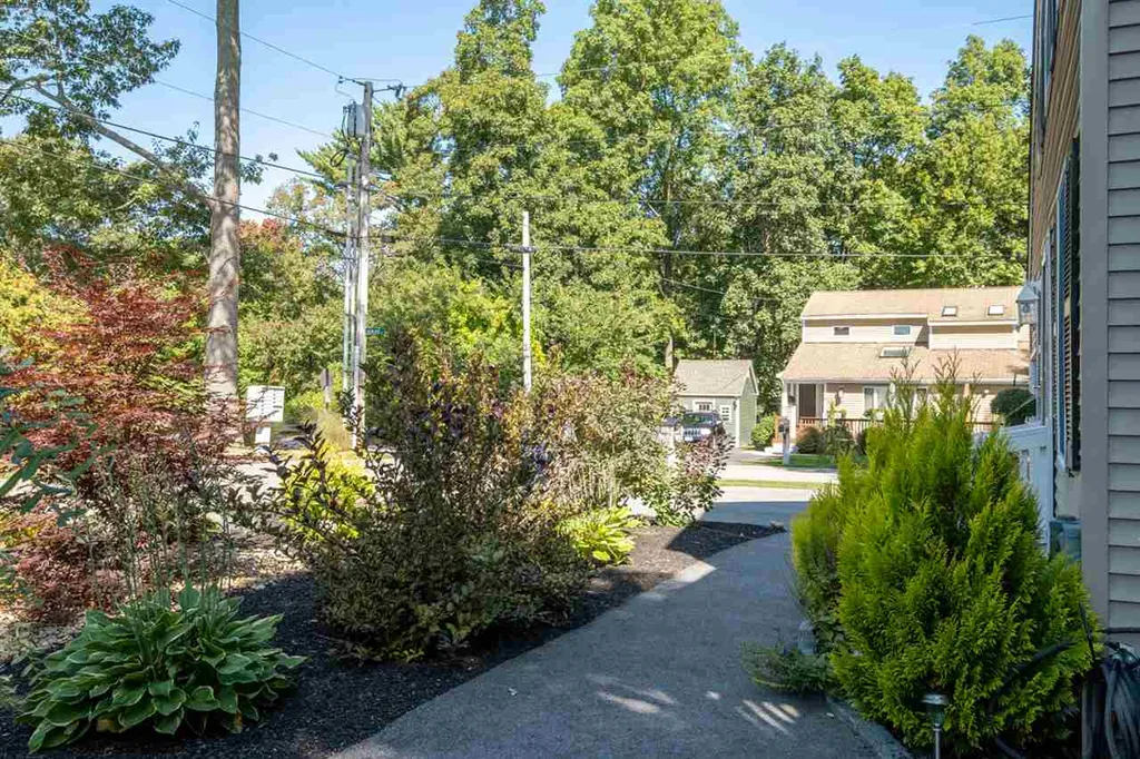 1 Hemlock Street Hampton NH 03842