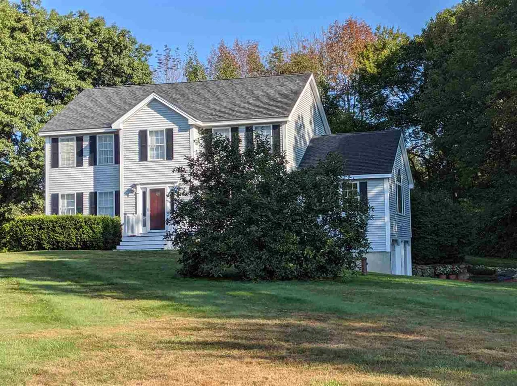 10 Harmony Drive Londonderry NH 03053