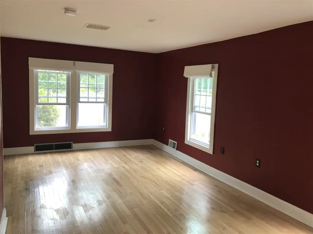 35 Jackson Street Essex VT 05452