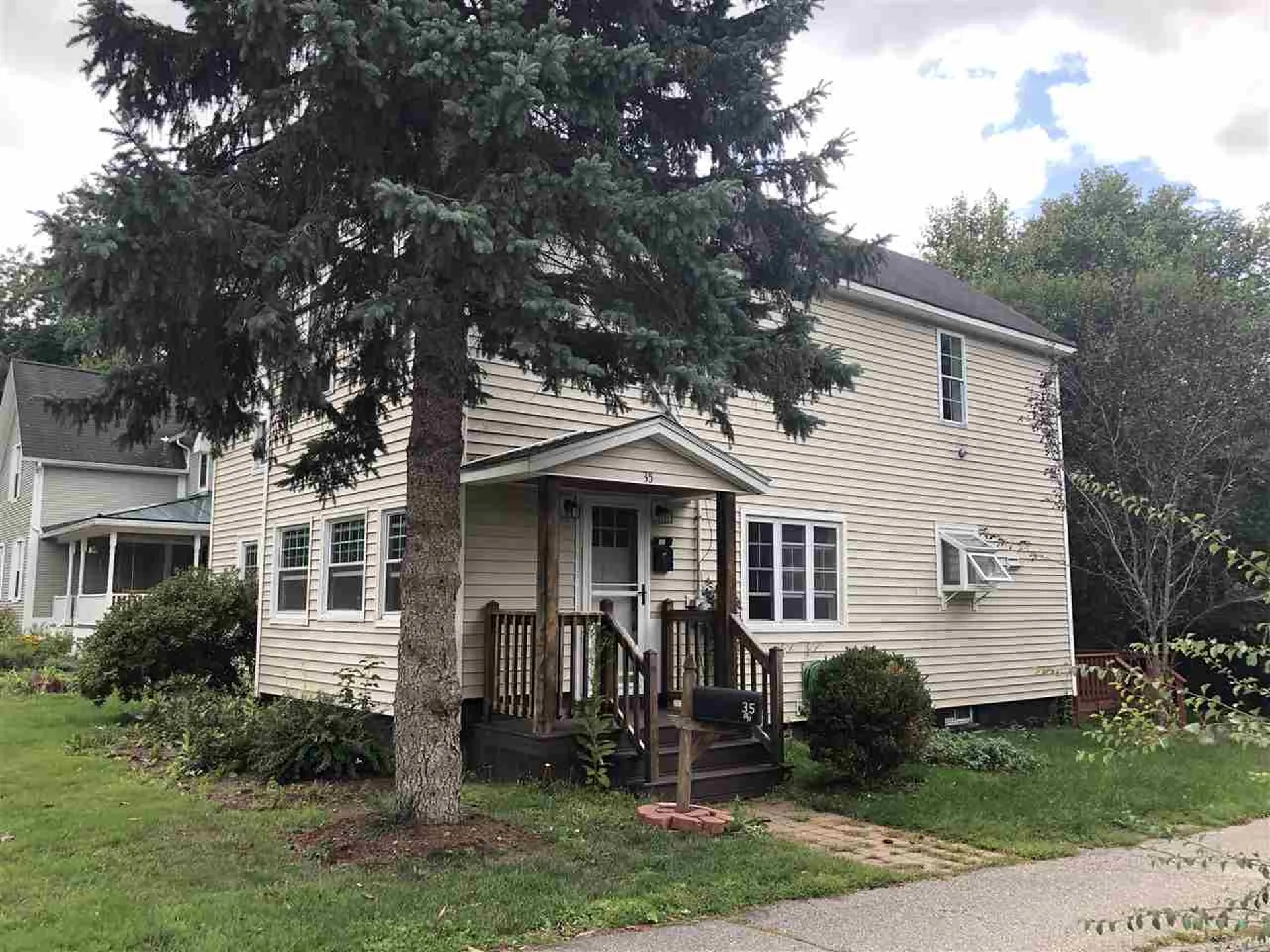 35 Jackson Street Essex VT 05452