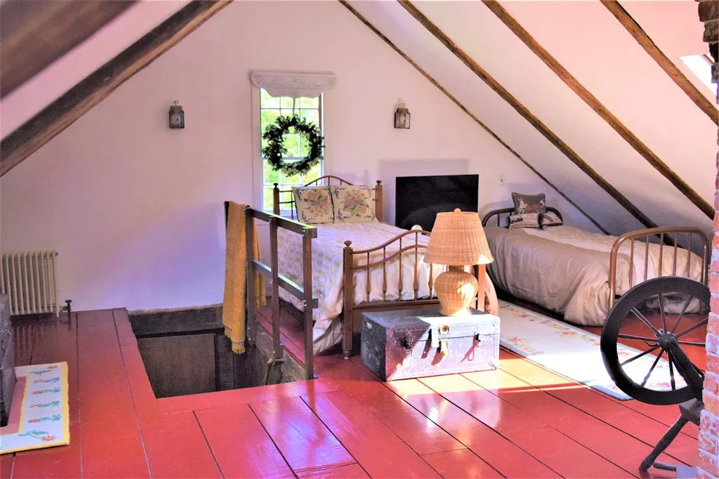 24 Daley Road Fitzwilliam NH 03447