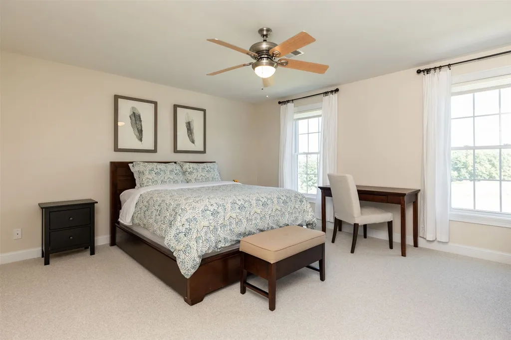 181 Winnicutt Road Stratham NH 03885