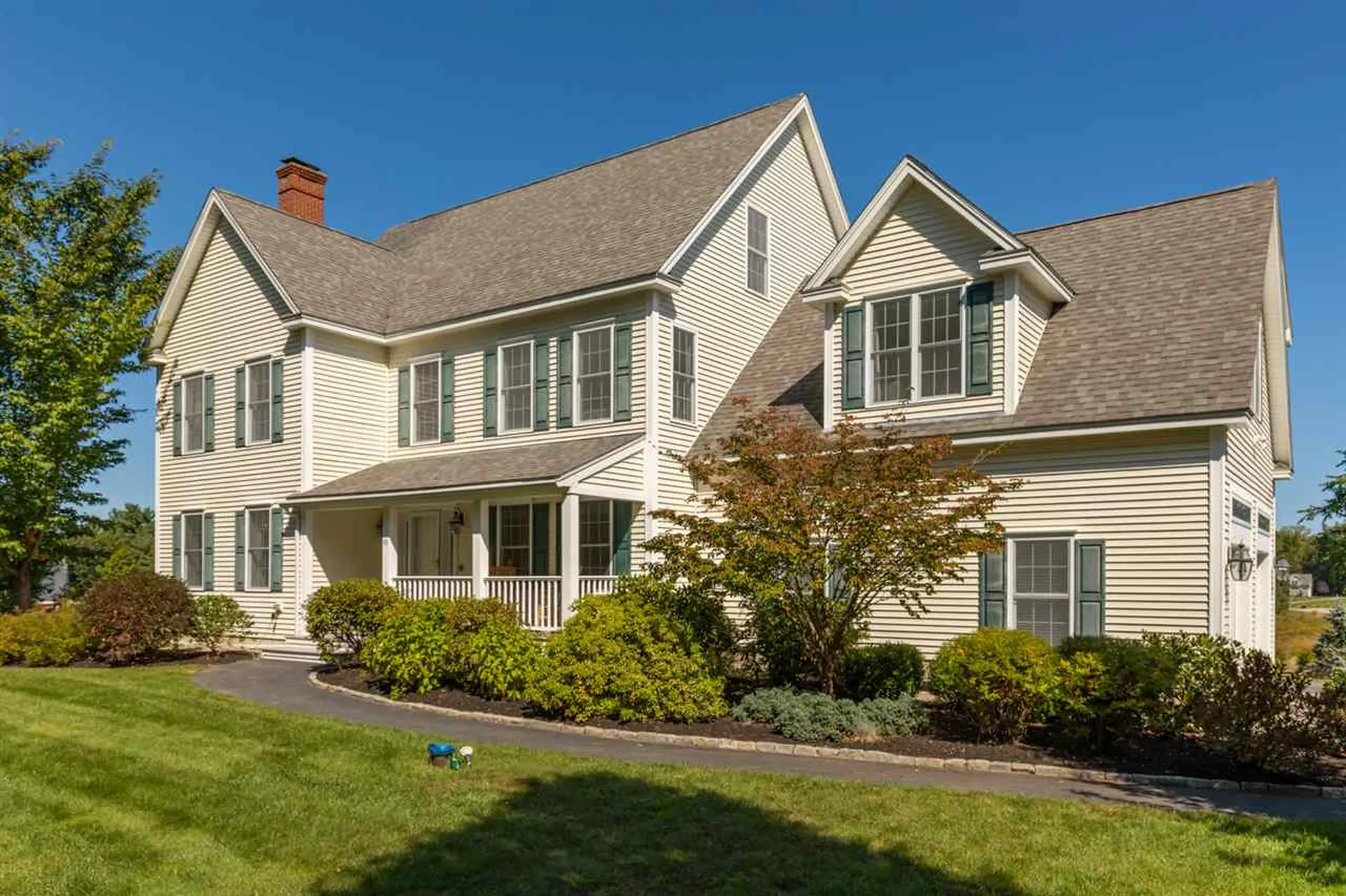 181 Winnicutt Road Stratham NH 03885