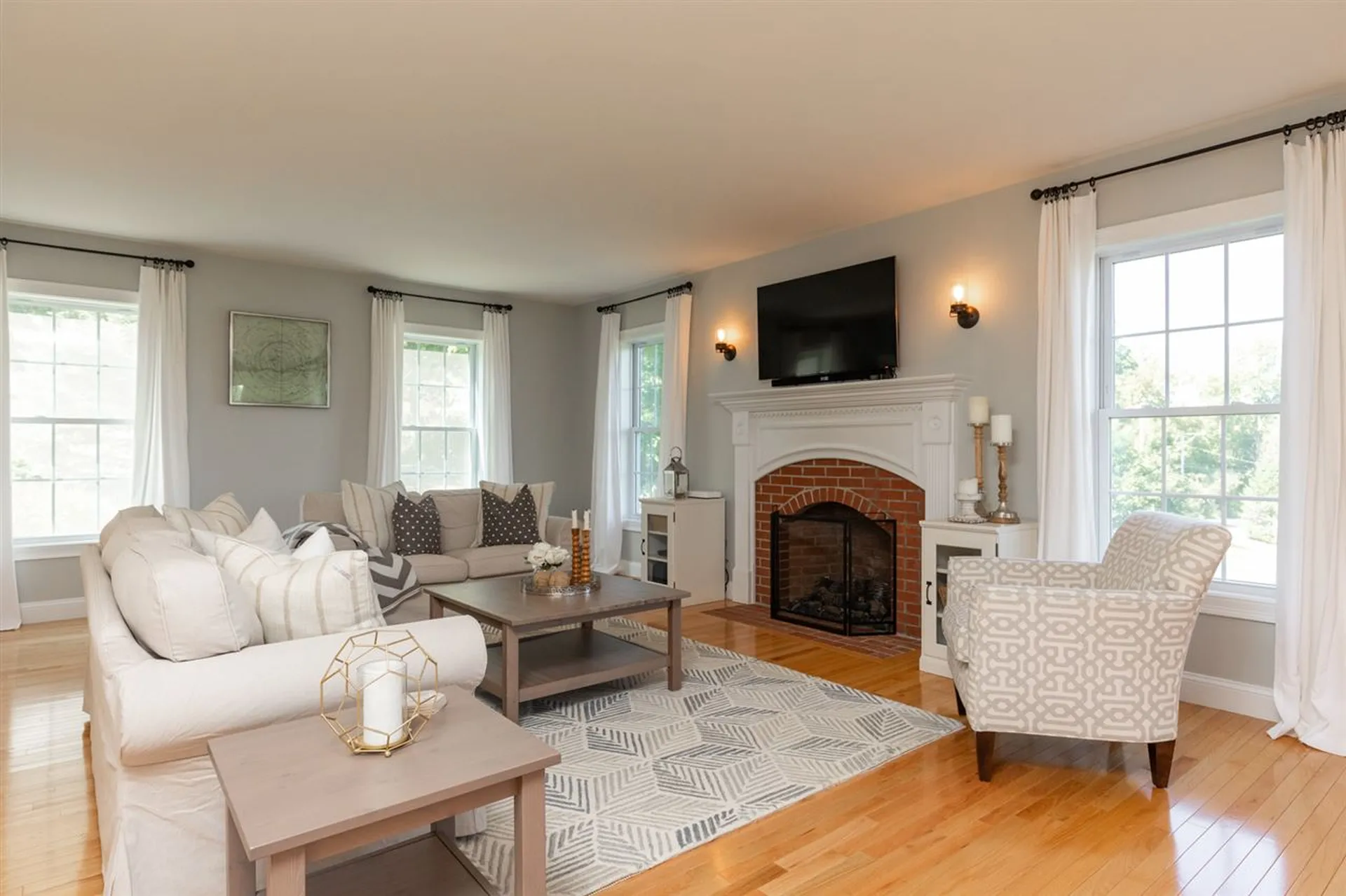 181 Winnicutt Road Stratham NH 03885