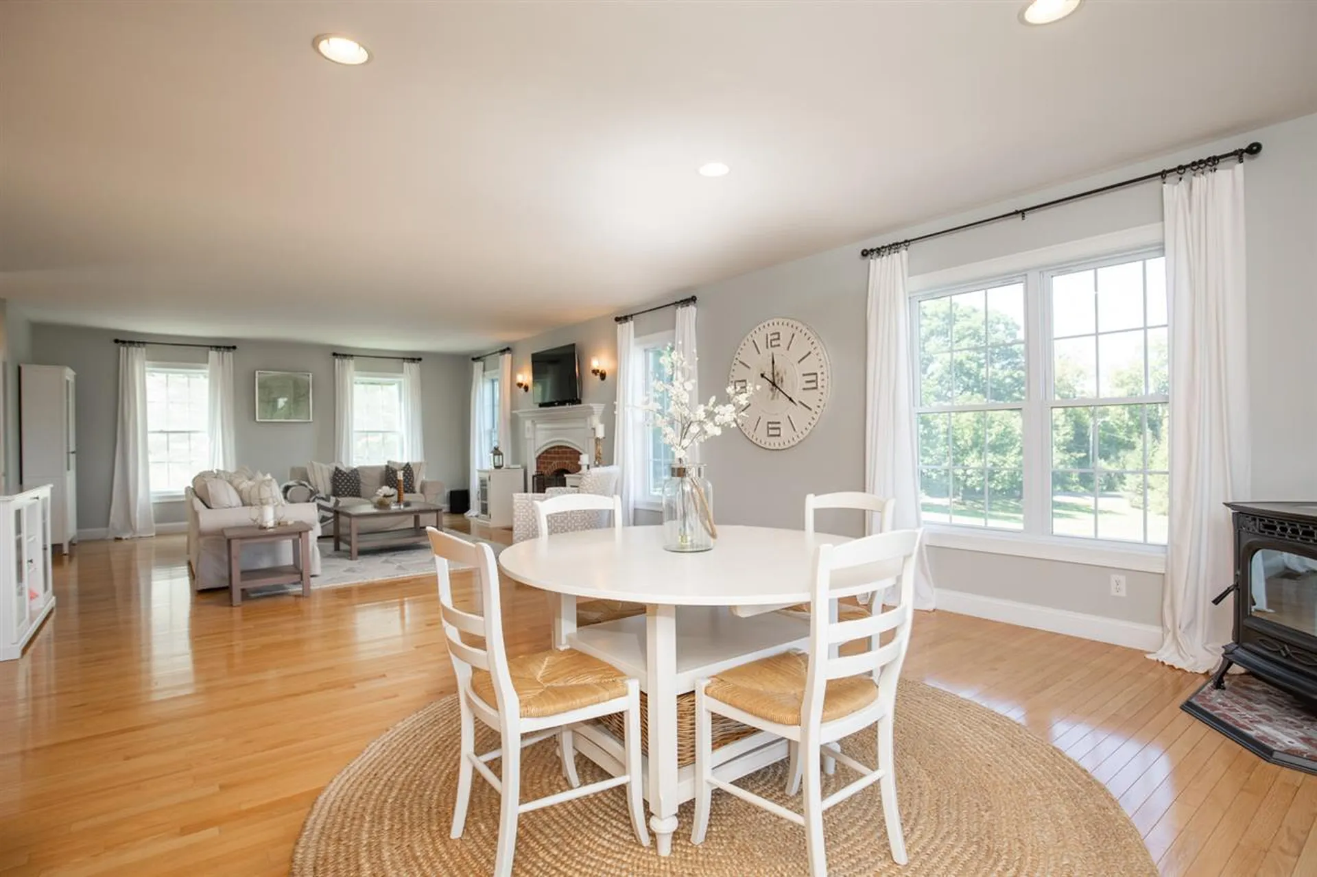 181 Winnicutt Road Stratham NH 03885