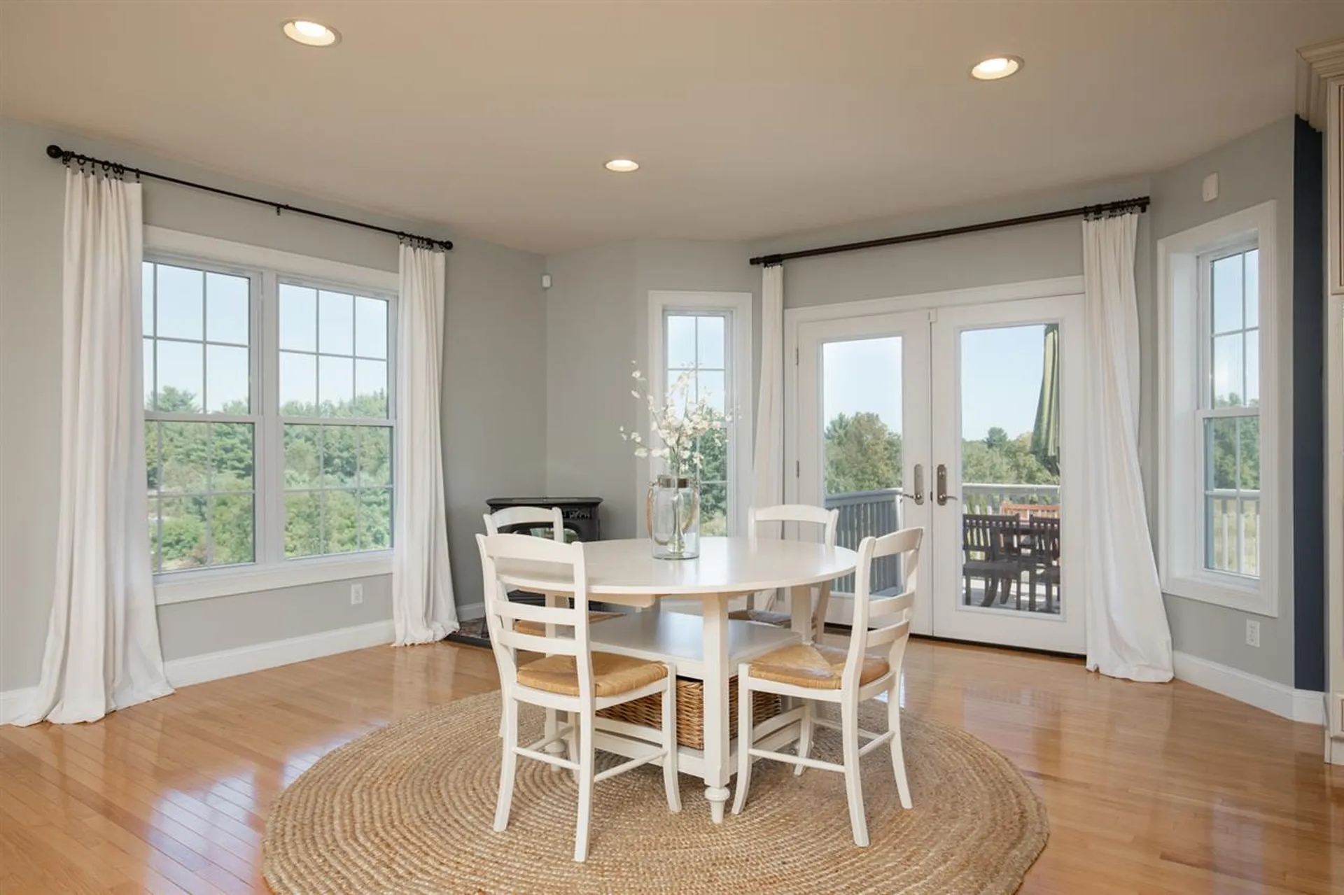 181 Winnicutt Road Stratham NH 03885