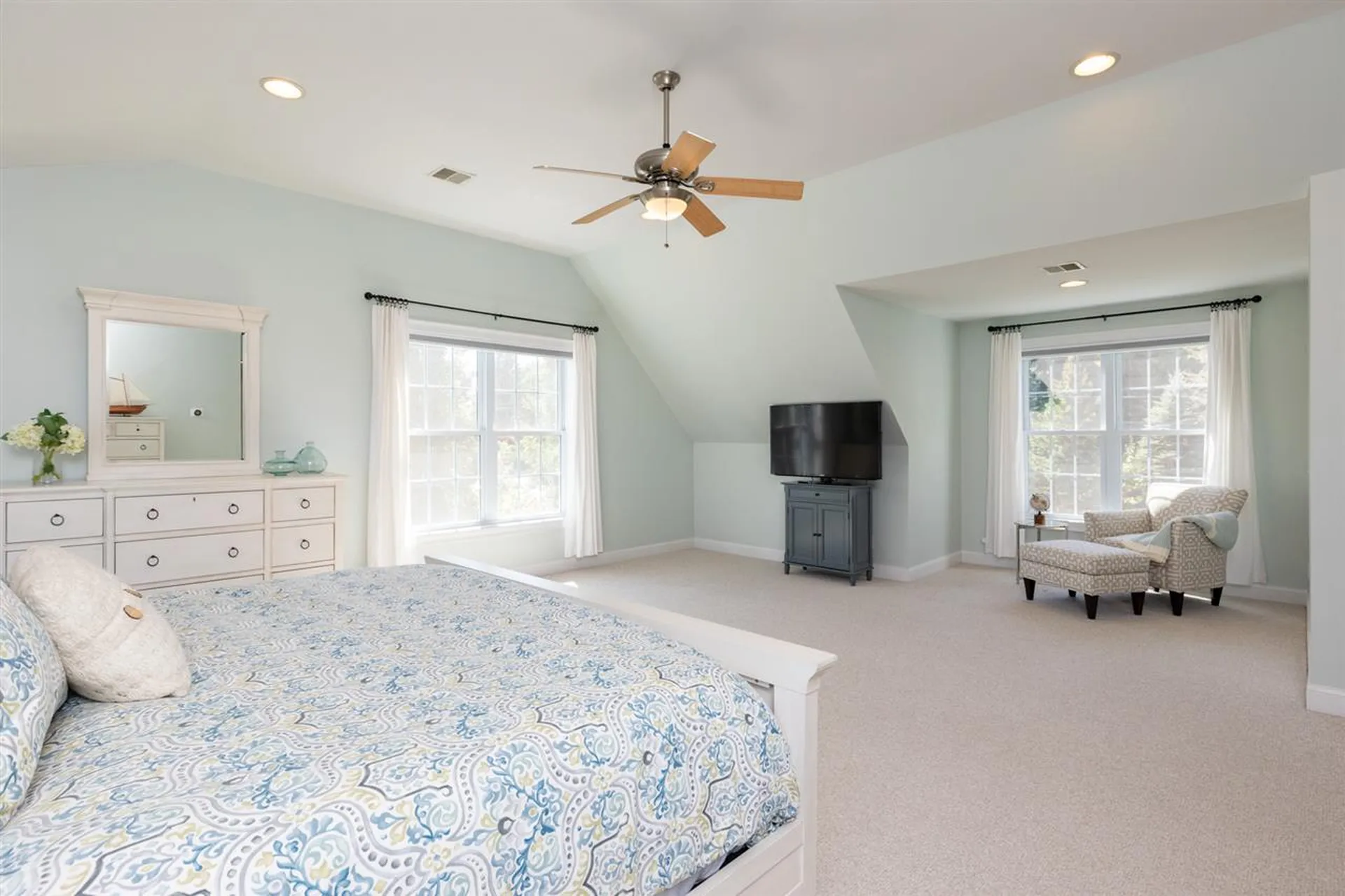 181 Winnicutt Road Stratham NH 03885
