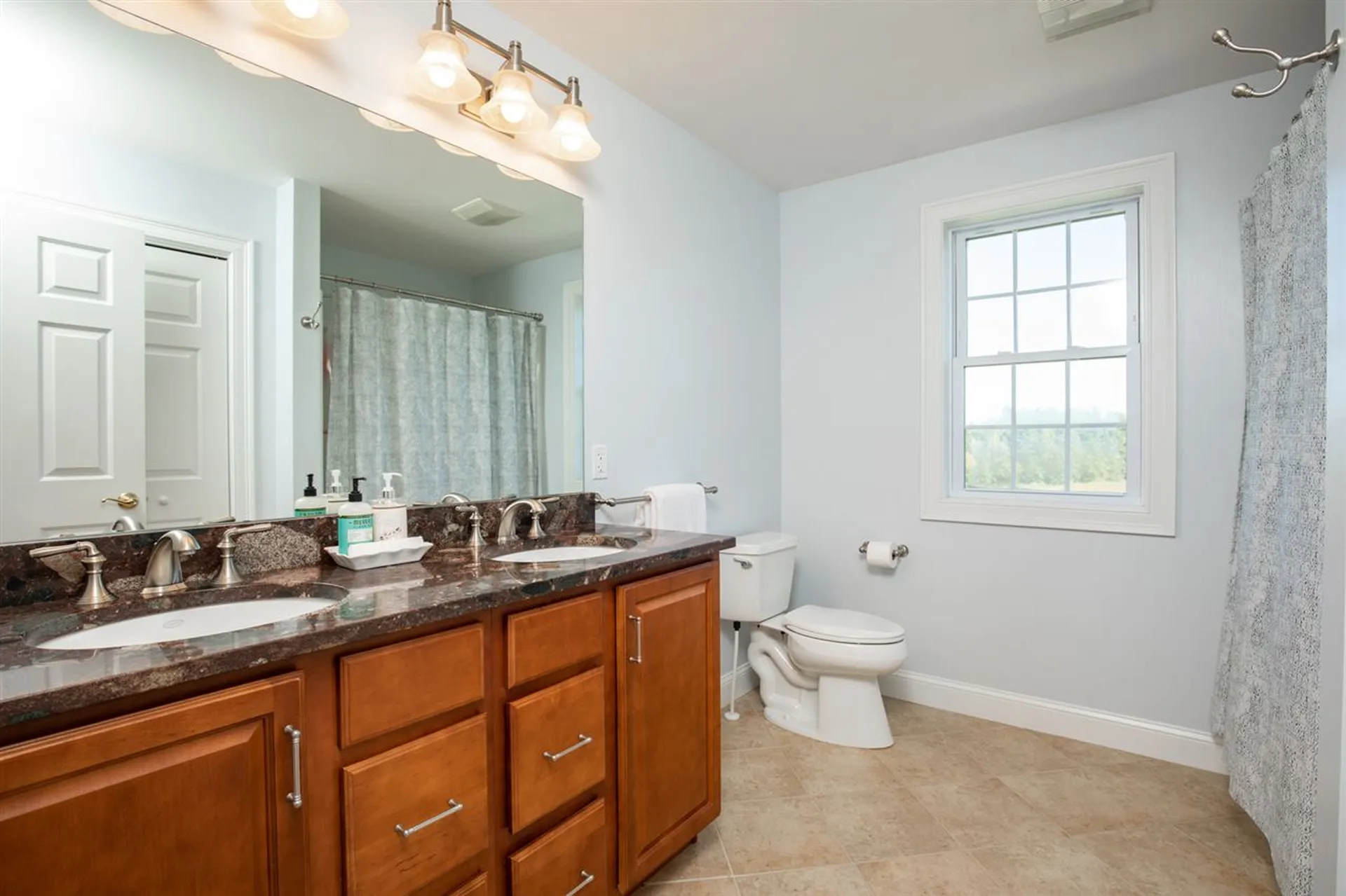 181 Winnicutt Road Stratham NH 03885