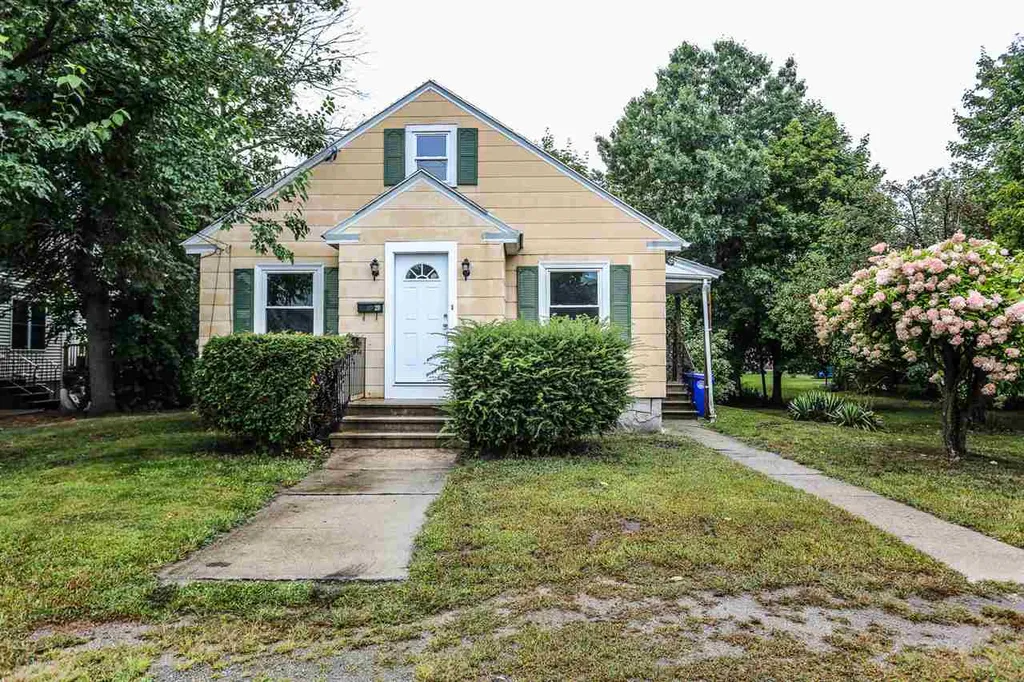 20 Pine Street Manchester NH 03103-6205