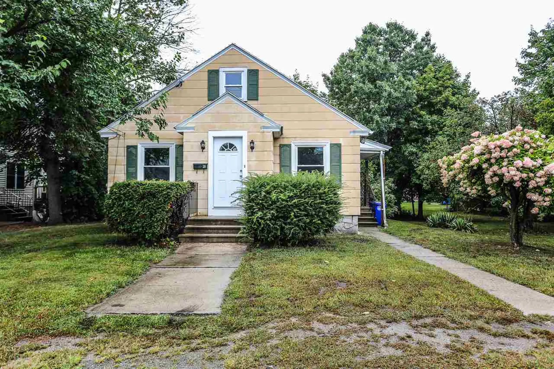 20 Pine Street Manchester NH 03103-6205