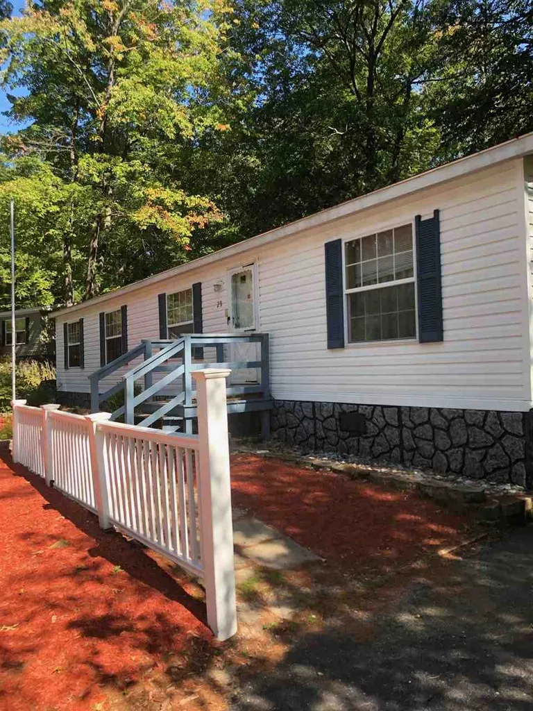 29 Fullam Circle Allenstown, NH Real Estate Property MLS 4777858