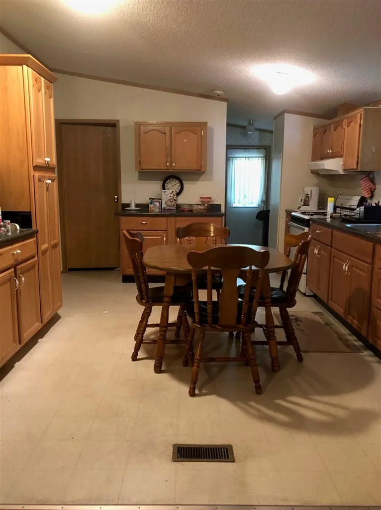 29 Fullam Circle Allenstown NH 03275