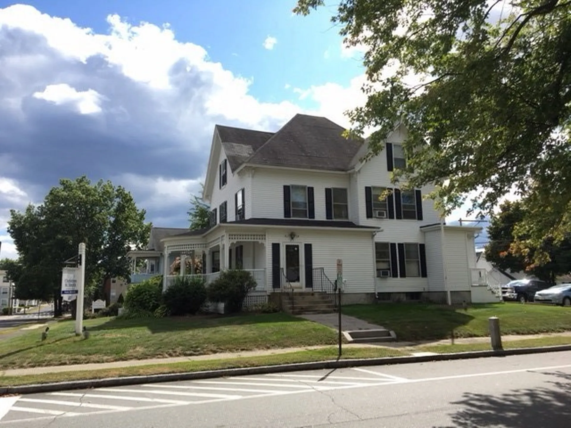 37 Salmon Street Manchester NH 03104