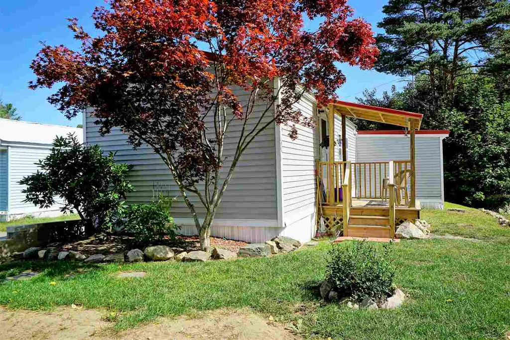 10 Wayland Circle Exeter NH 03833