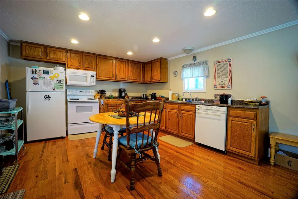 10 Wayland Circle Exeter NH 03833
