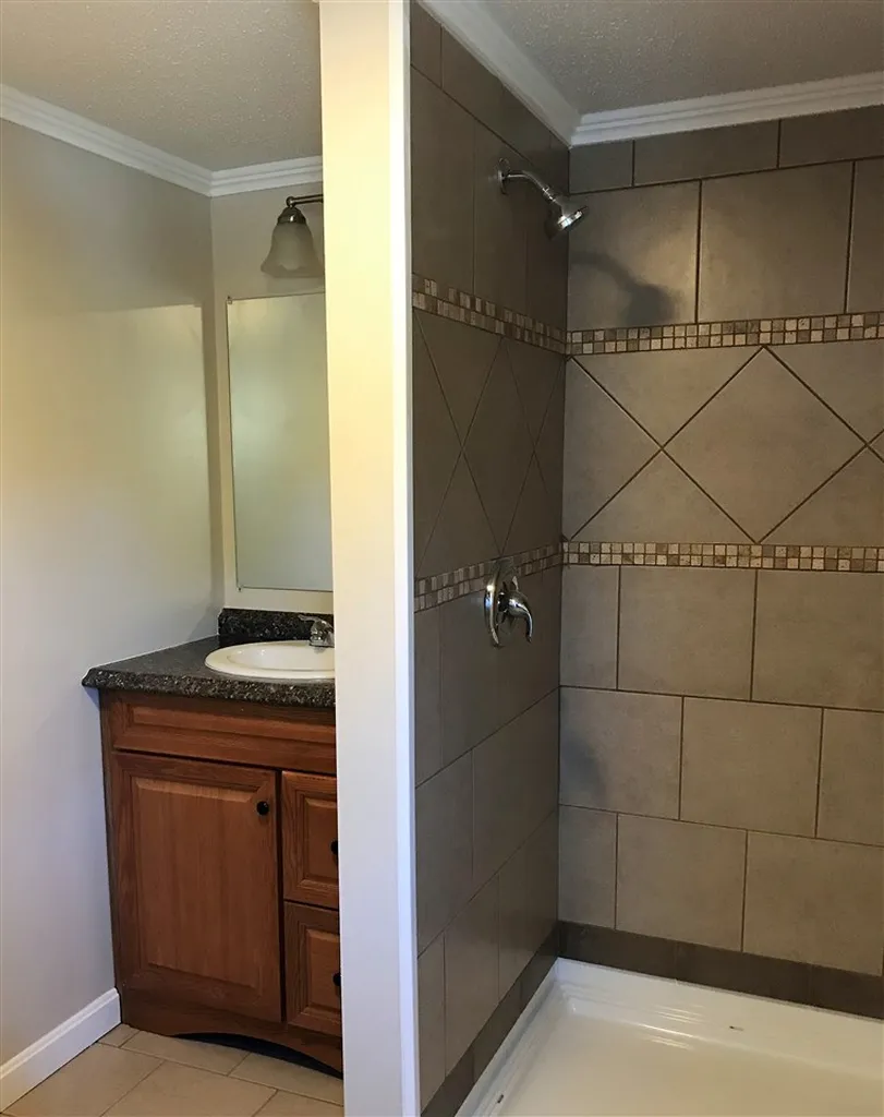 10 Wayland Circle Exeter NH 03833