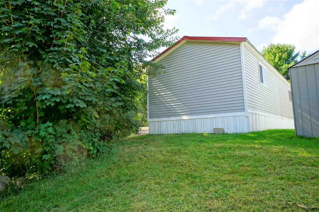 10 Wayland Circle Exeter NH 03833