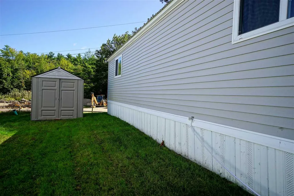 10 Wayland Circle Exeter NH 03833