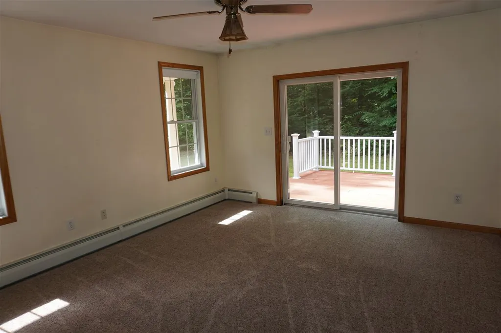 91 Brown Brook Circle Fremont NH 03044