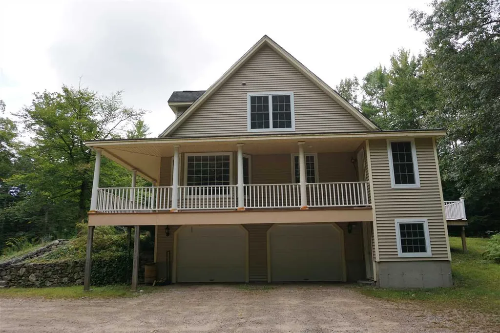 91 Brown Brook Circle Fremont NH 03044
