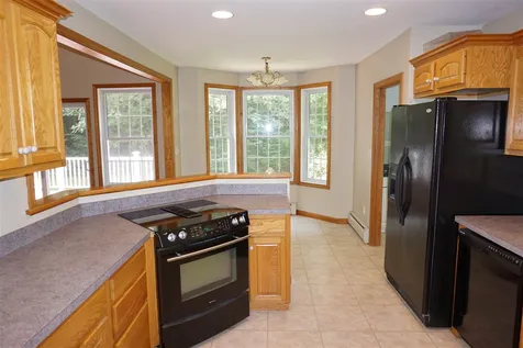 91 Brown Brook Circle Fremont NH 03044