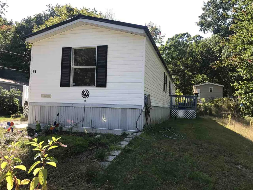 21 Joshua Street Rochester NH 03867
