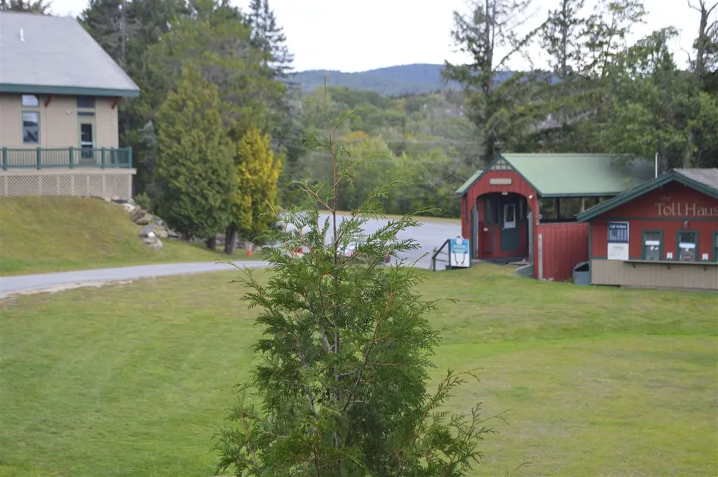 89 Grand Summit Way Dover VT 05356