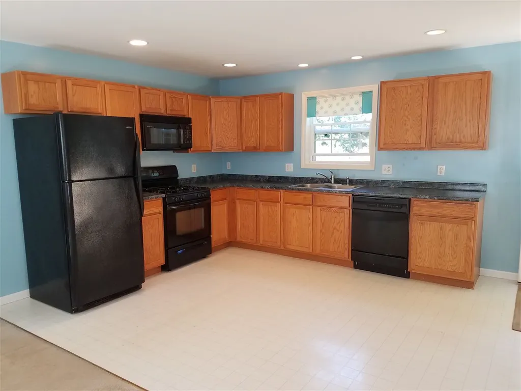 273 Eaton Road Swanzey NH 03446